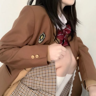 春色无边满杏林